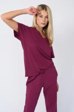 SKATIE Hubby Tee<Women Tops